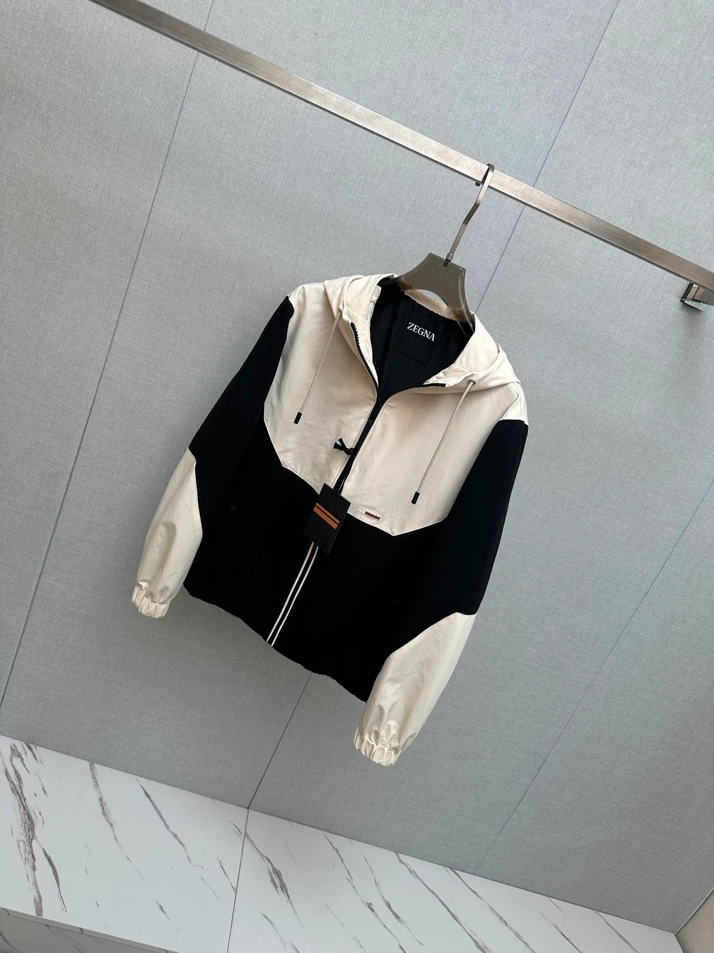 ZEGNA ！ ， ， ， logo . . ！ ！ 。Sizes：48—56